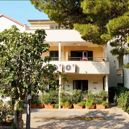 Hôtel Vila Doris à Baška Voda Extérieur photo