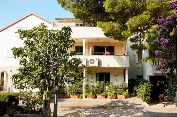Hôtel Vila Doris à Baška Voda Extérieur photo