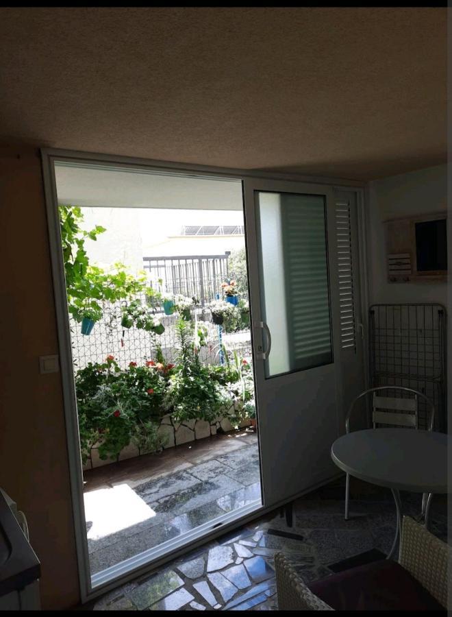 Hôtel Vila Doris à Baška Voda Extérieur photo