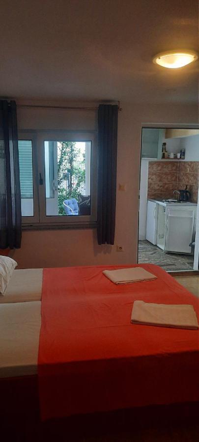 Hôtel Vila Doris à Baška Voda Chambre photo